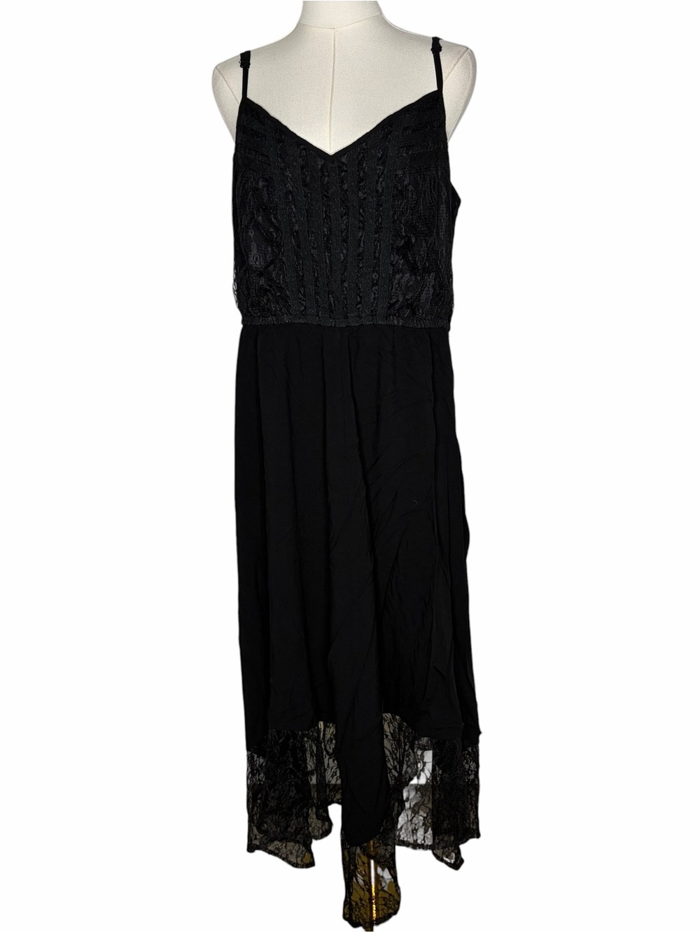 VTG Y2K Black Lace Handkerchief Hem Maxi Dress Strappy Whimsigoth Plus Size